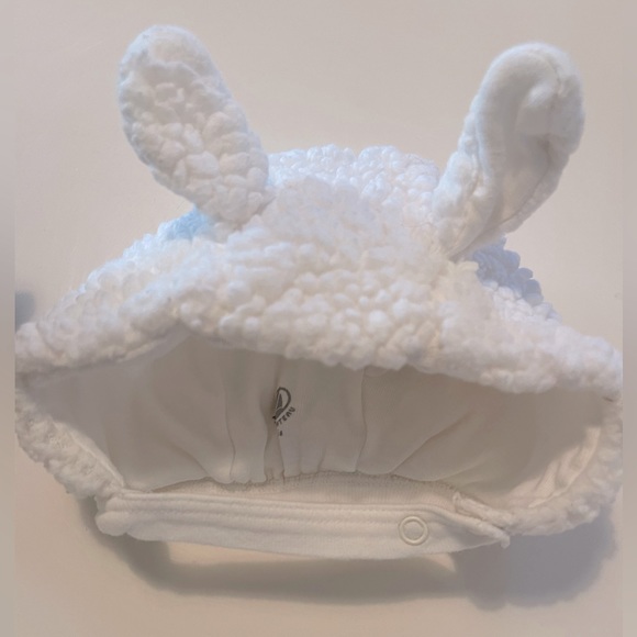 Petite Bateau Baby Lamb set 3 months Hat, booties and vest - Picture 2 of 5